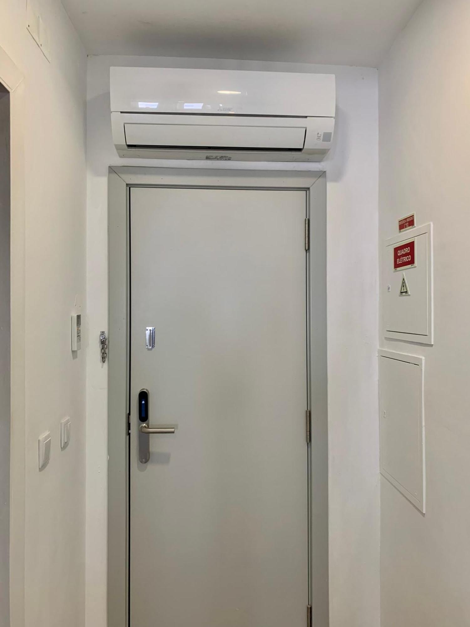 Almada Downtown 202 Apartment Порто Екстериор снимка